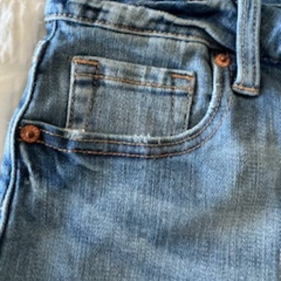 Aeropostale Women's 3" High-Rise Curvy Midi Denim Shorts NWT - Picture 4 of 6